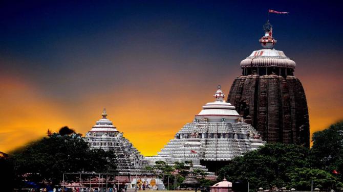 Best 5 Lord Krishna Temples To Visit On Naraka Chaturdashi