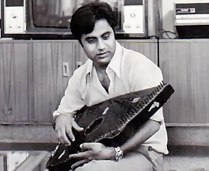 He received training in classical music by Ustad Jamal Khan of the Senia Gharaana.