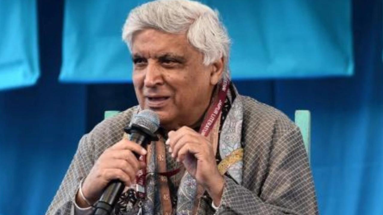 Javed Akhtar Feels Bollywood Stays Silent On National Issues Due To THIS Reason