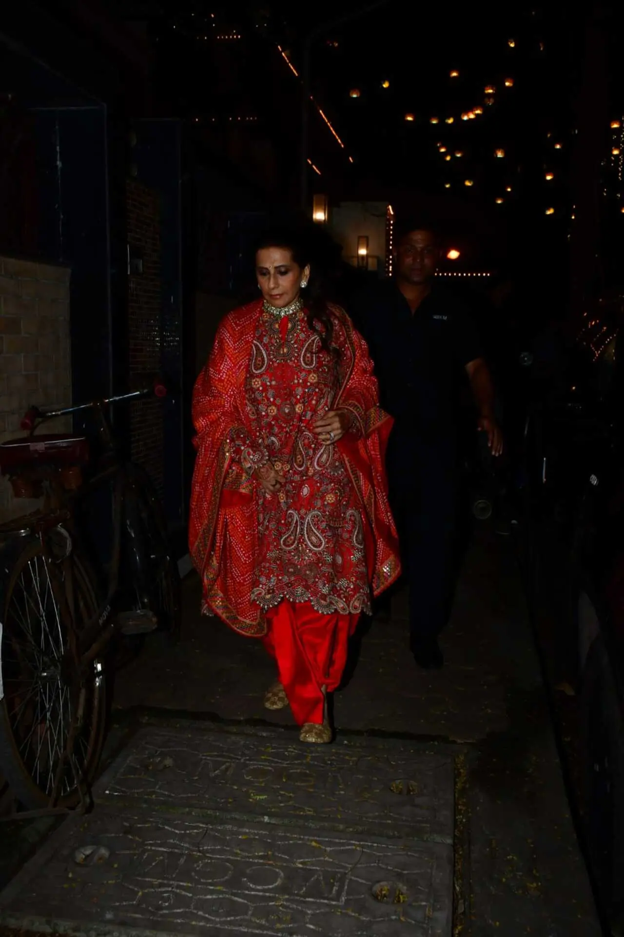 Anil Kapoor`s wife Sunita Kapoor is known for hosting several B-Town ladies on Karwa Chauth at her home for the festivities. This year, too, she held on to the tradition and invited all to celebrate together