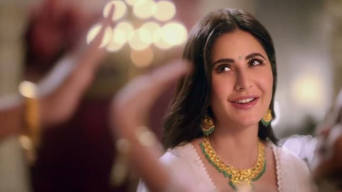 Kareena Kapoor To Alia Bhatt, 6 Bollywood Celebs Who Endorse Jewellery Brands