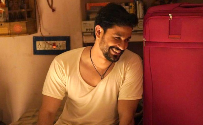 Kunal Kemmu, traffic signal, 99, lootcase, go goa gone, kalank, malang