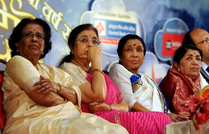 Apart from Lata Mangeshkar, the Mangeshkar family has given the country other musical gems. Asha, Usha, Meena and Hridaynath are all renowned artistes and have even worked together in several projects. Who can forget Asha and Lata`s soulful duets "Main chali main chali" (Padosan), "Aankhon ankhon mein" (Janwar) and "Man kyun behka re" (Utsav).