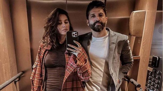 Times When Farhan Akhtar And Shibani Dandekar Set Major Couple Goals With These Adorable Pictures