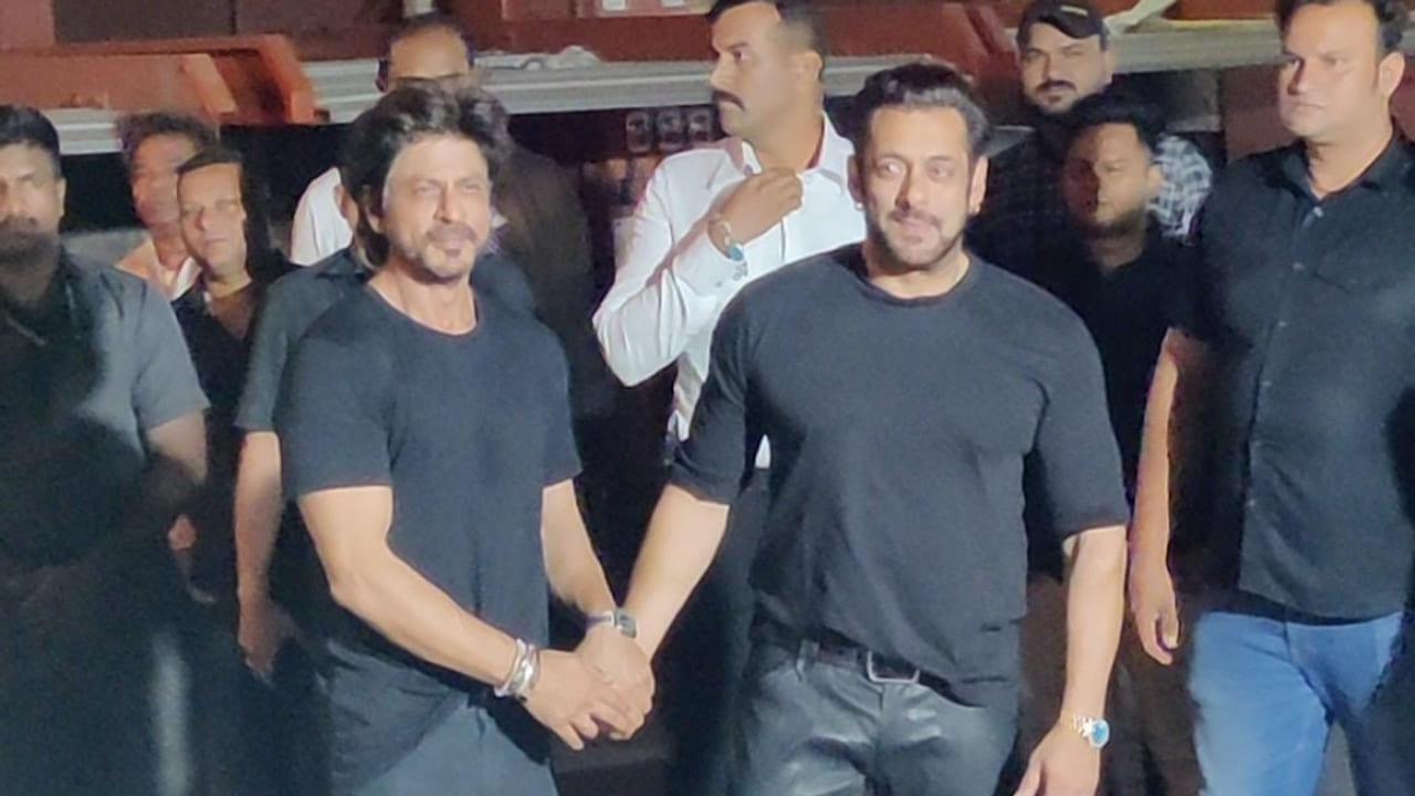 Salman Khan Cuts Birthday Cake With Shah Rukh Khan, Pooja Hegde, And Others
