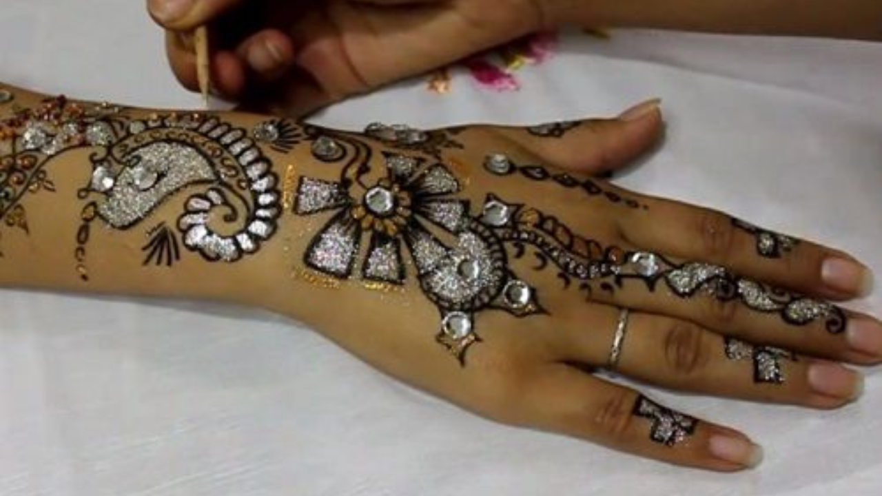 Sparkling Eid Mehndi