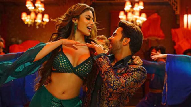 Top 6 Bollywood Navratri Songs: The Ultimate Garba Playlist