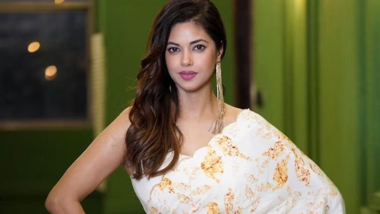 Priyanka-Parineeti`s Cousin Meera Chopra to Get Married This February