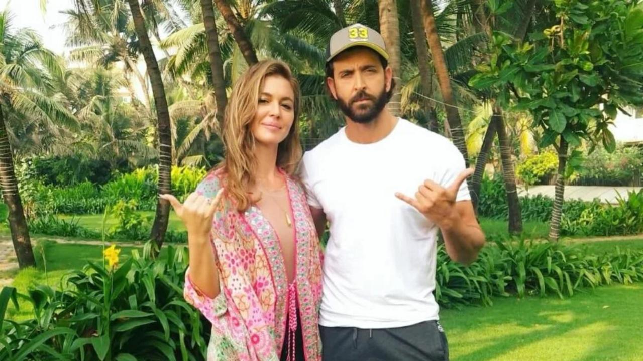 Have you heard? Is Hollywood actress Samantha Lockwood teaming up with Hrithik Roshan?