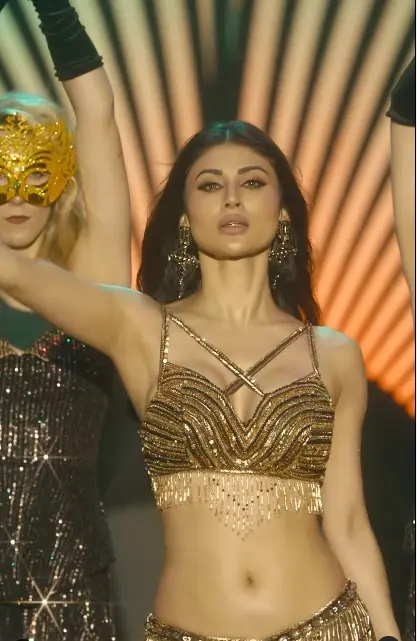 Arjun faces relentless challenges and competitors in his pursuit of becoming the Sultan of Delhi. The series stars Tahir Raj Bhasin, Mouni Roy, Vinay Pathak, and an ensemble of talented actors.