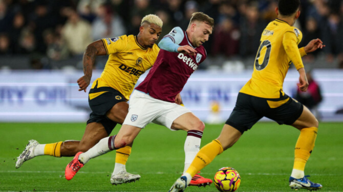 West Ham`s Thrilling 2-1 Victory Over Wolves in an Unforgettable Match