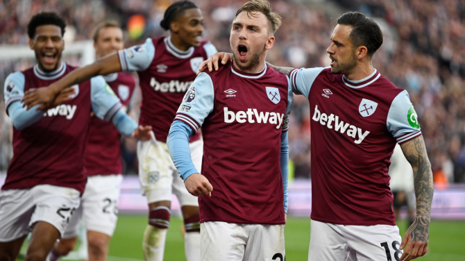 West Ham`s Thrilling 2-1 Victory Over Wolves in an Unforgettable Match