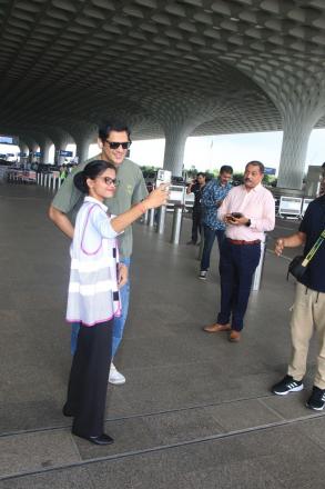 The actor is enjoying the success of his recent performance in "Jaane Jaan"