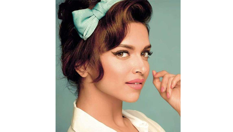 Sexy Siren: Deepika Padukone