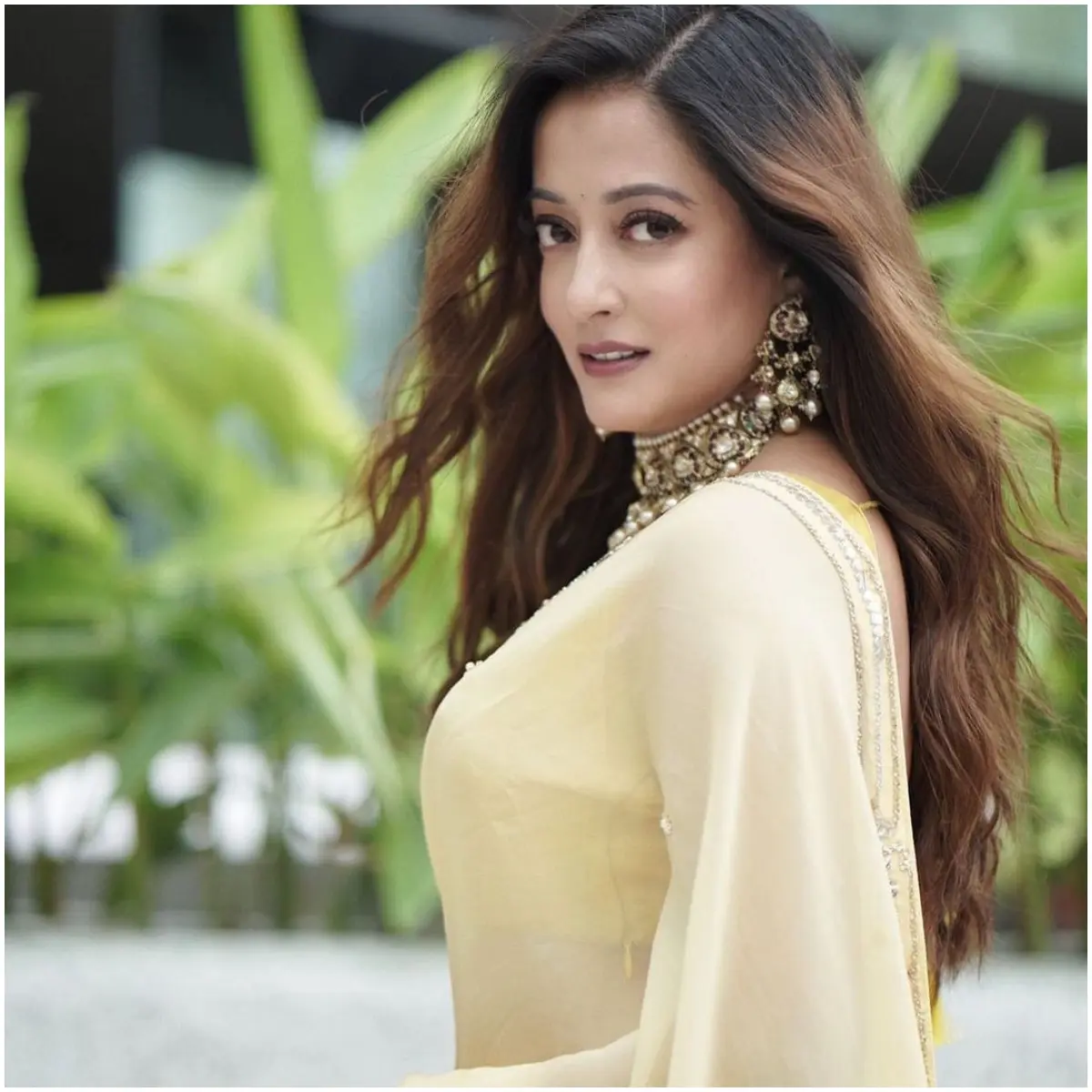 Raima Sen often dons sarees, serving traditional looks, like this one, that can be easily aped during festivals
