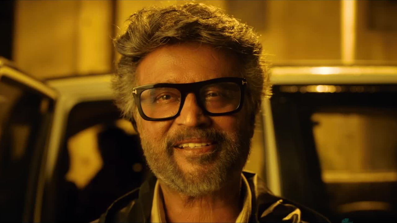 SJ Suryah and the supporting cast