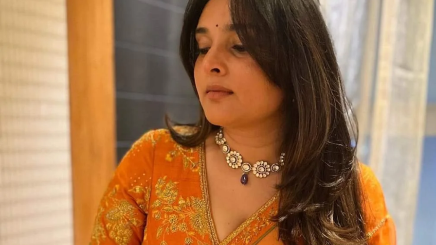 She was born in 1982, making her 41 years old She was born in 1982, making her 41 years old