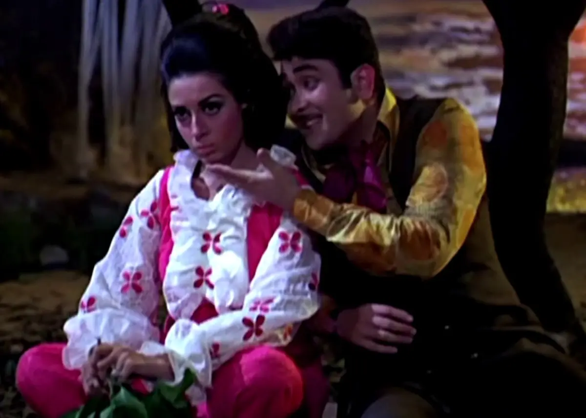 Randhir Kapoor with Babita in the song, `Aap Yahan Aaye...`