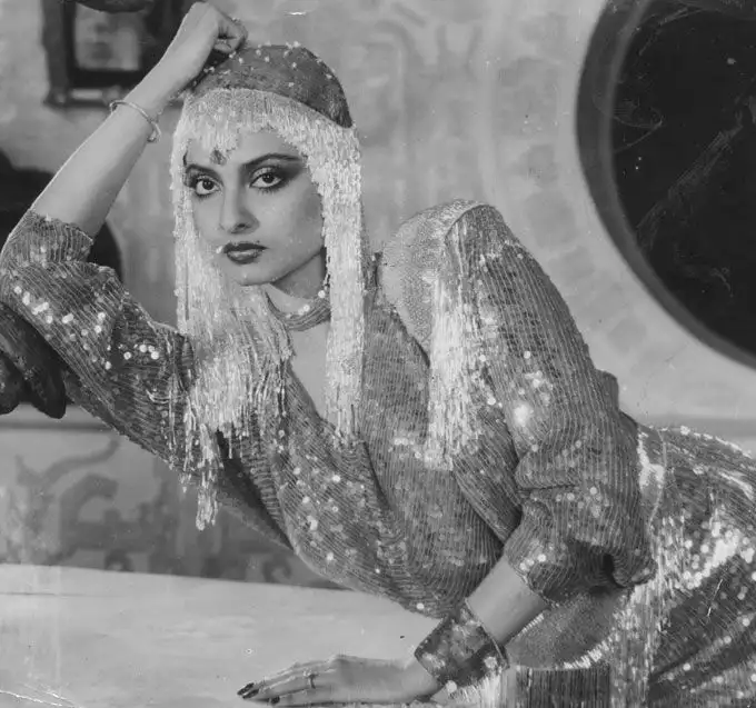 Rekha`s first appearance on the big screen was as a child artist in the 1966 Telugu film `Rangula Ratnama`. She was credited as Baby Bhanurekha in the movie.
