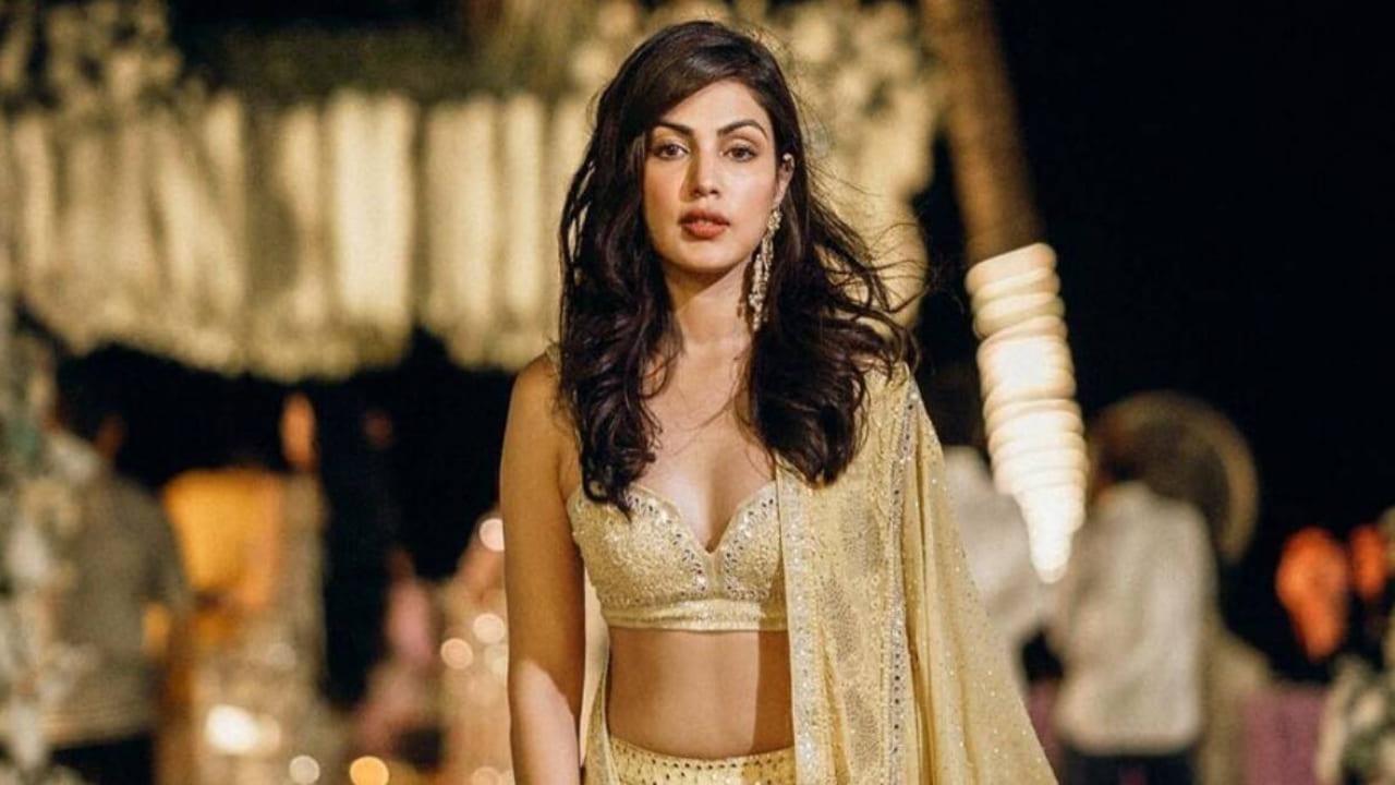 3 Times Rhea Chakraborty Gave Us Major Fashion Goals