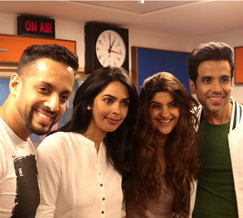 Mallika Sherawat and Tusshar Kapoor