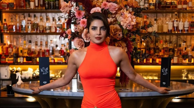 Priyanka Chopra Dazzles in Red Bodycon Dress at Citadel Premiere