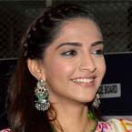 Did Sonam Kapoor take a dig at Shah Rukh Khan?