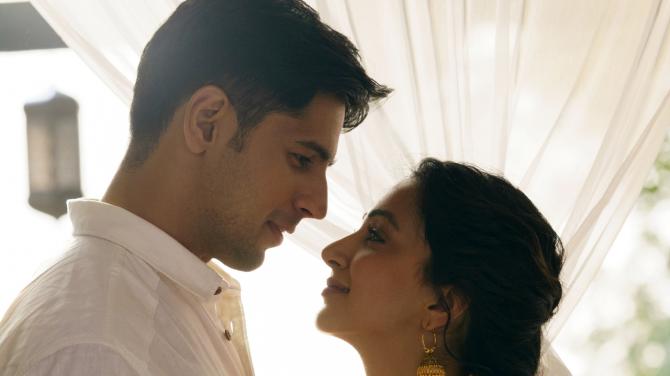 Check out these exclusive Shershaah Stills featuring SIdharth Malhotra and Kiara Advani