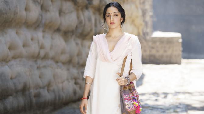 Check out these exclusive Shershaah Stills featuring SIdharth Malhotra and Kiara Advani