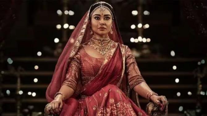 Shriya Saran Birthday Special: 3 Times The Drishyam Actress Proved She Is The Queen Of Red