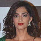 Salman Khan is a super hero: Sonam Kapoor