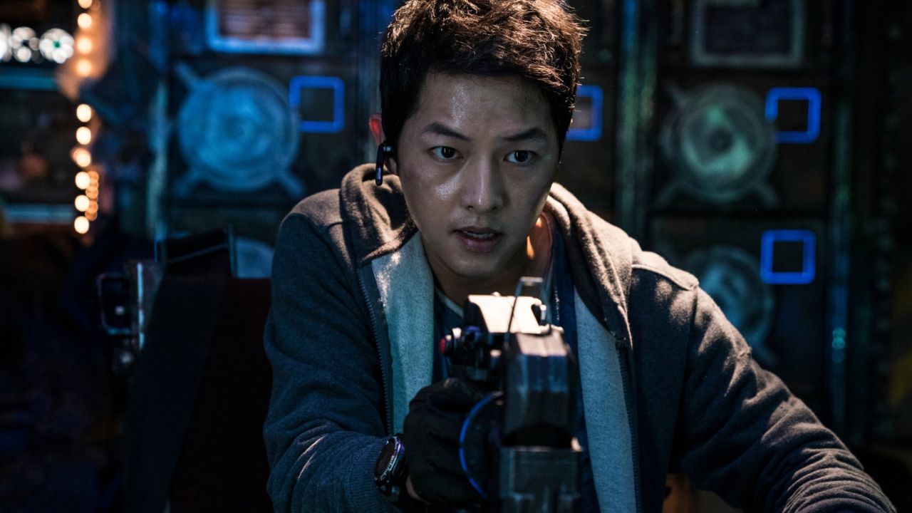 Tae-ho in Space Sweepers (2021)