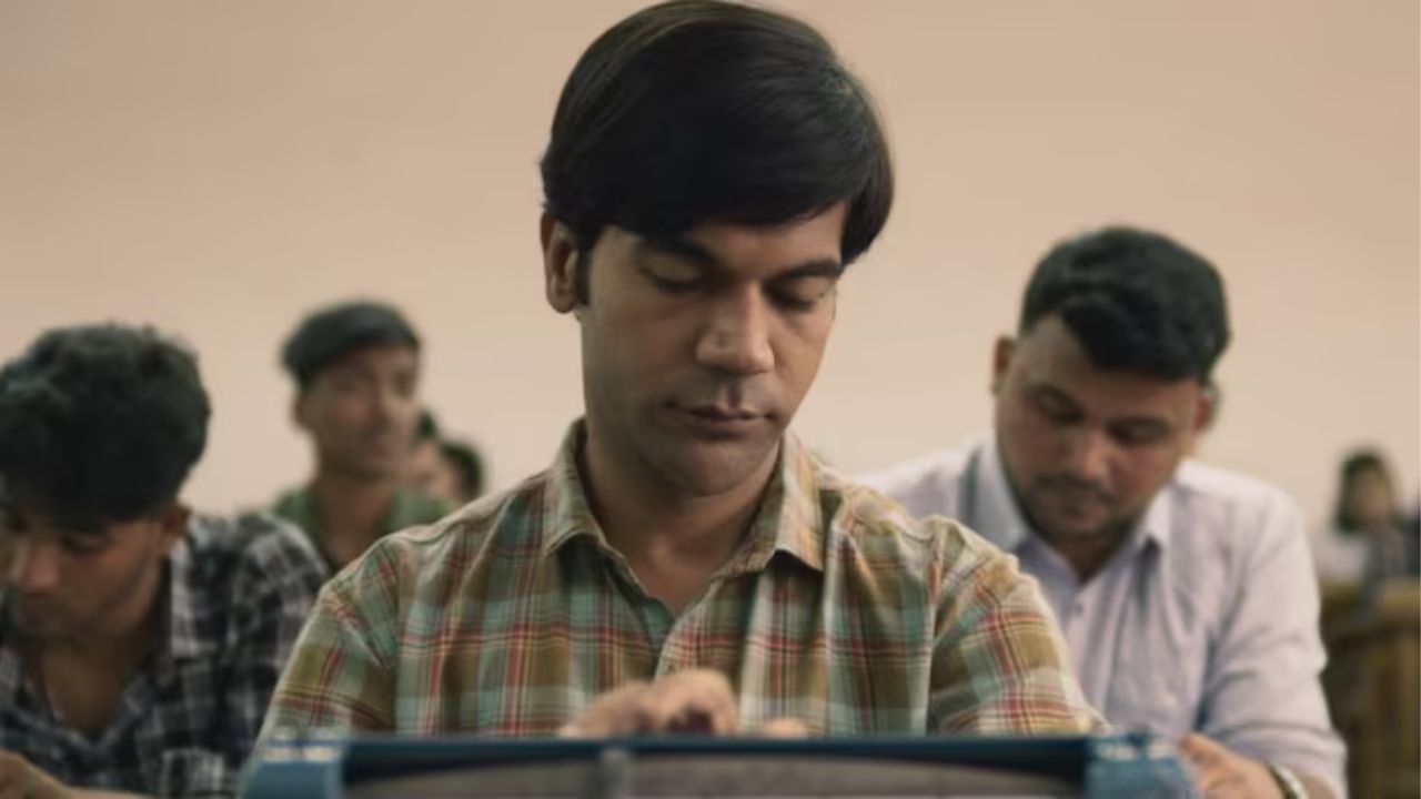 Sir, Newton ne gravity jaroor discover ki thi, par iska matlab ye nahi ki usse pehle apple kisi ne girte huye nahi dekha hoga. Par kisi ne gravity ke baare me nahi socha hoga sir. Uske liye aakhe nahi chahiye.