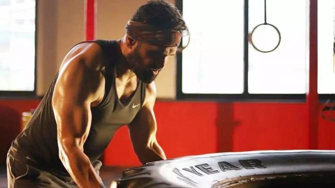 Suniel Shetty: From Crushing On This Bollywood Diva To His Fitness Mantra, These Unknown Facts Will Shock You