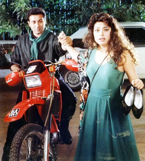 After reaching the peak of his career in the early `90s, Sunny Deol brought in the new century with Anil Sharma`s Gadar: Ek Prem Katha (2001). The actor portrayed the role of a truck driver who falls in love with a Muslim girl. Gadar, which also starred Ameesha Patel in the main lead, was the highest-grossing Bollywood film ever at the time of its release. Sunny Deol`s next few successful films include The Hero: Love Story of a Spy (2003), Apne (2007), Yamla Pagla Deewana (2011), Ghayal Once Again (2016) to name a few.
In picture: Sunny Deol and Juhi Chawla.