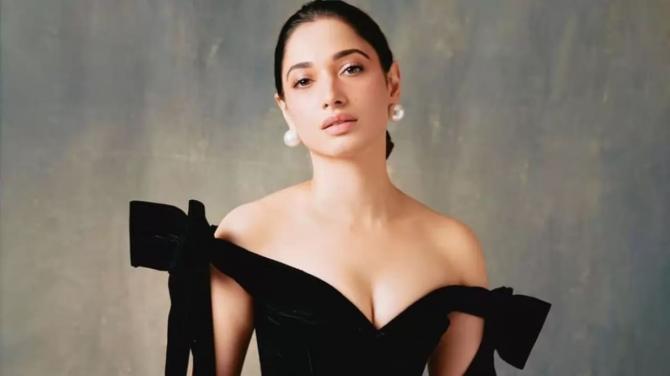 Tamannaah Bhatia To Mrunal Thakur: Bollywood Actresses Who Shocked Fans With Extremely Bold Lovemaking Scenes