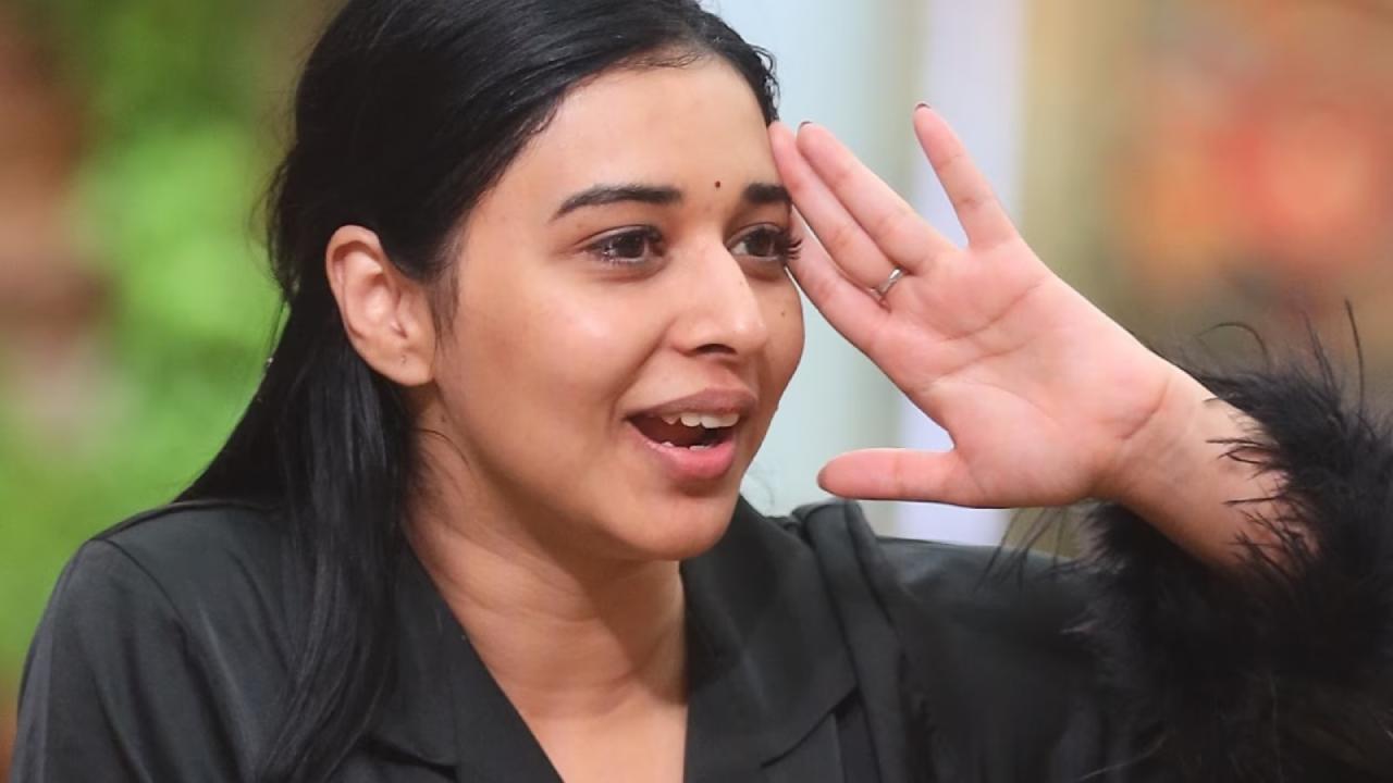 Tanya Mittal Yet Again Brags About Having Coffee By Taj Mahal, Netizens React