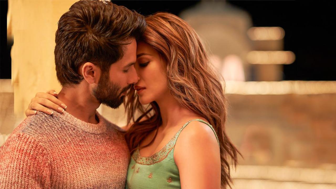 Teri Baaton Mein Aisa Uljha Jiya Twitter Reviews: Fans Love Shahid Kapoor-Kriti Sanon`s Chemistry