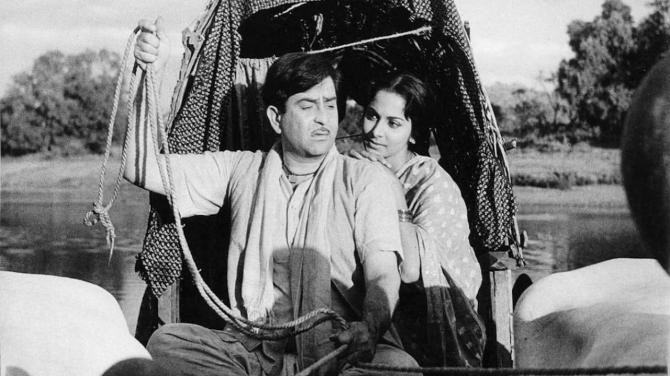 Raj Kapoor Special: 6 Best Movies of The Veteran Actor Which You Should Not Miss