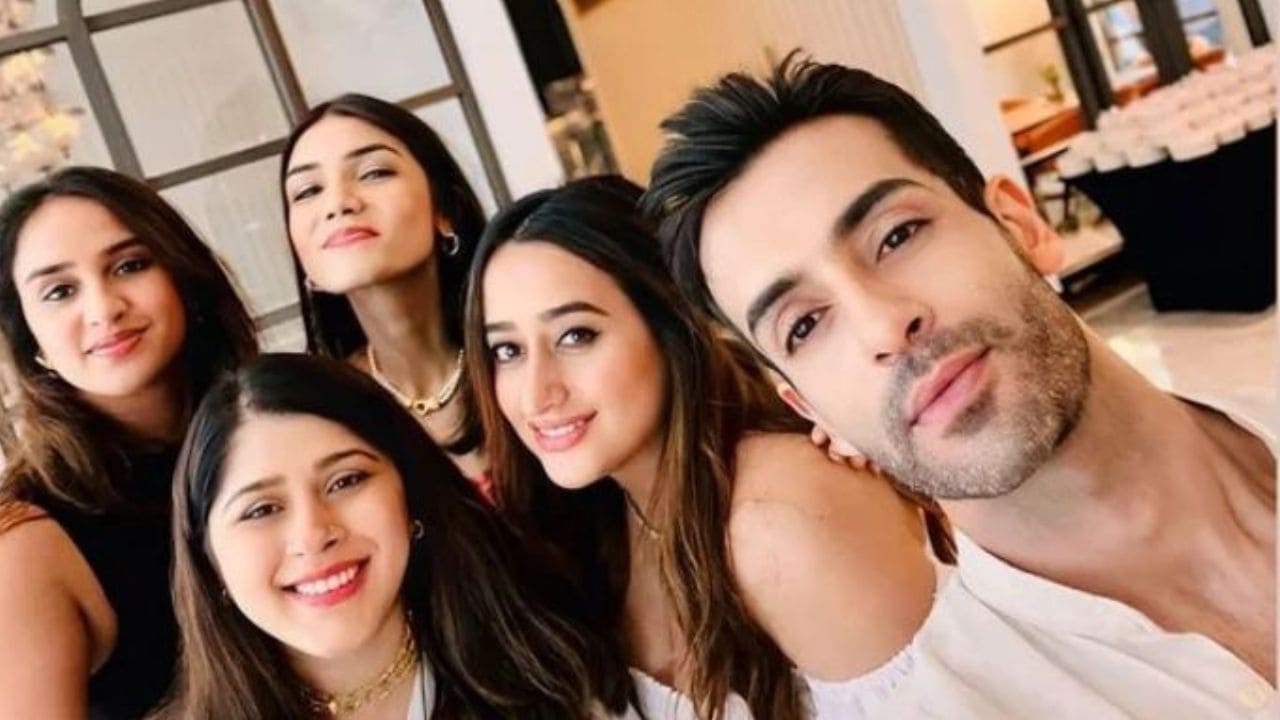 Varun Dhawan and Natasha Dalal Baby Shower