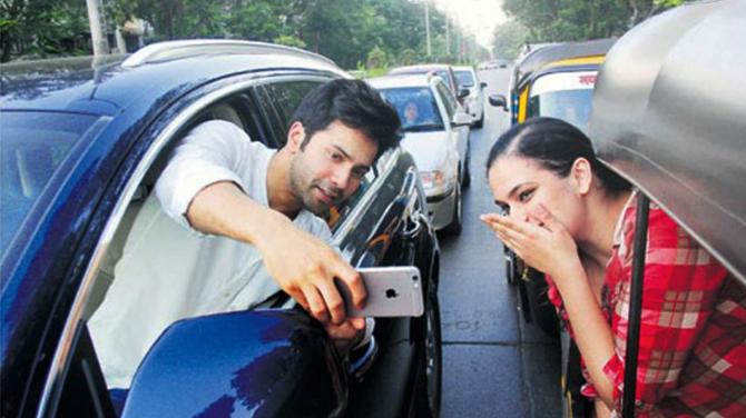 Kartik Aaryan To Sara Ali Khan, Celebrities Who Were Fined By Traffic Police For Violating Rules