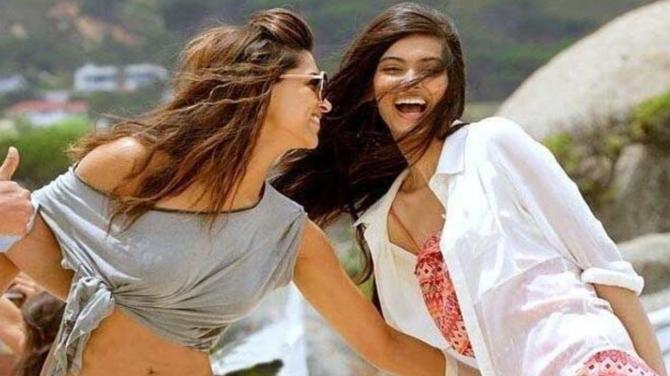 Bollywood On-Screen Friendships That Inspire Us