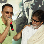 Can`t make Big B dance in public for film promotion: Vidhu Vinod Chopra