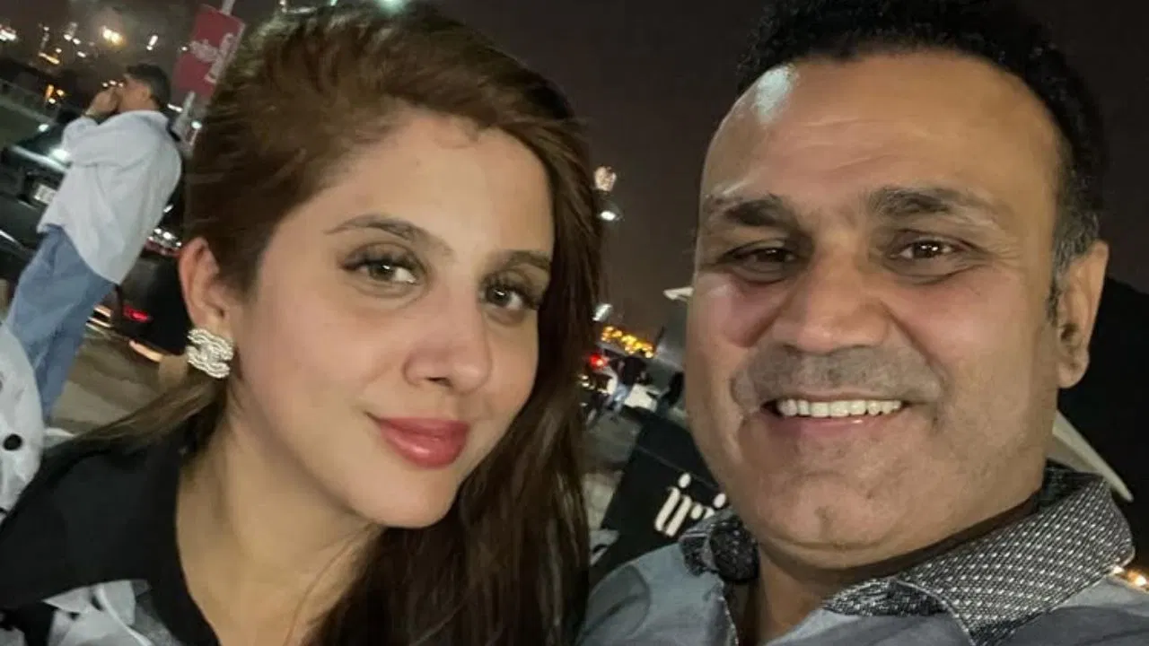 Virender Sehwag and His Wife Aarti Unfollow Each Other Amidst Separation Rumours