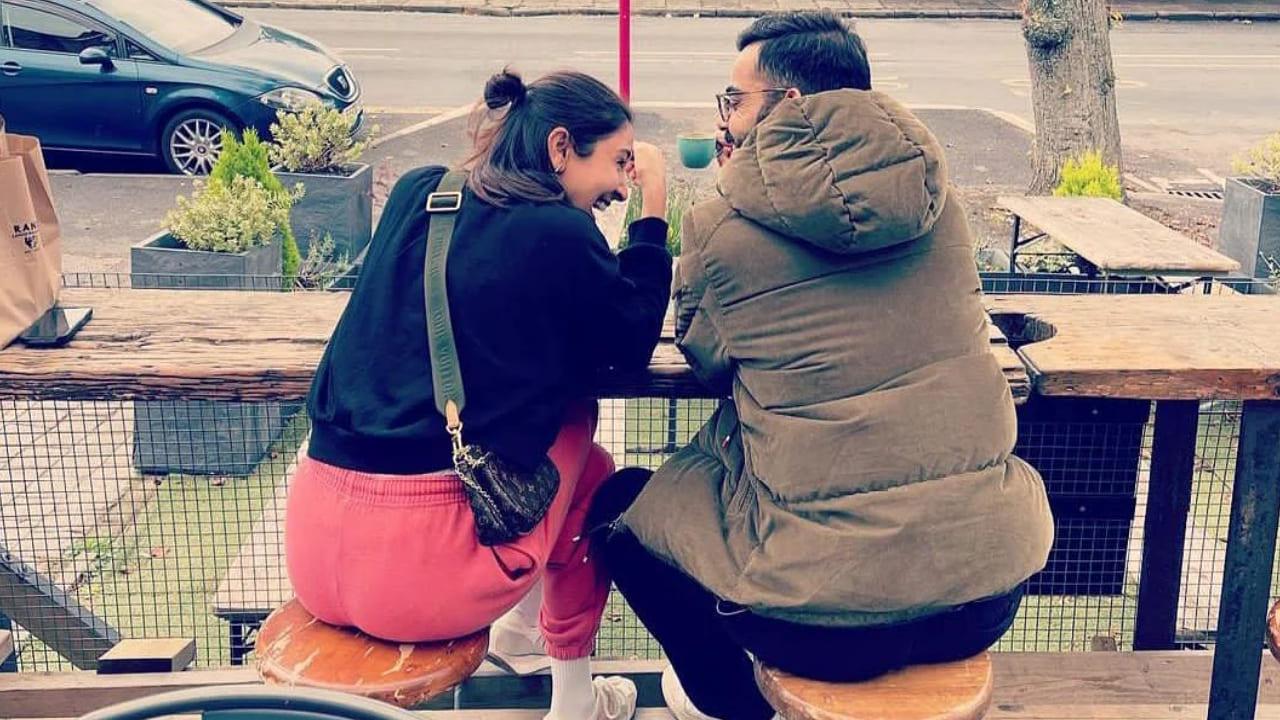 Anushka Sharma And Virat Kohli`s Mushy Coffee Date Makes Peecee, Ranveer Go `Awww`
