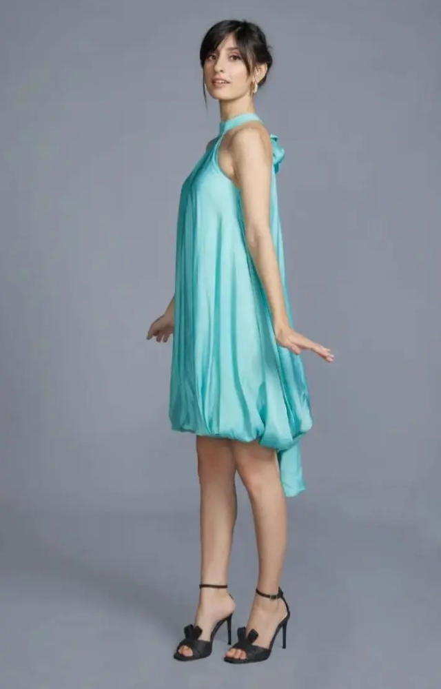 The dress, courtesy of Sonam Parmar Jhawar, oozed grace with its delicate ribbons and flowing design.