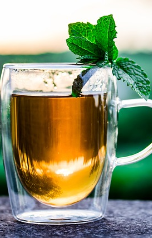 Relieve acidity with lemon tea`s natural goodness. Enjoy a soothing blend that helps balance pH levels and promotes digestive comfort.