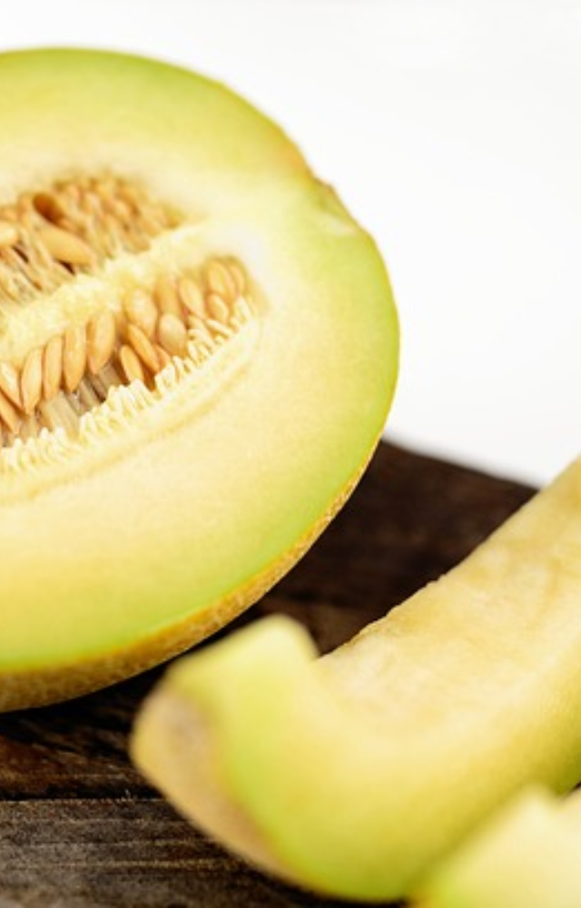 Muskmelon promotes better sleep! Rich in nutrients like serotonin, it can aid in treating insomnia for a restful night`s sleep.