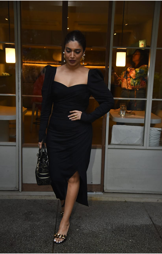 Bhumi Pednekar`s Stunning Appearance in Bandra Leaves Fans in Awe