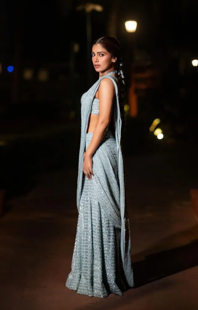 Bhumi chose an ice blue saree from designer Arpita Mehta